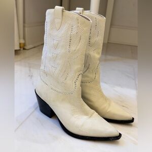 Designer White Western Heeled Boots. Lightly worn. Rhinestone. Real Suede
